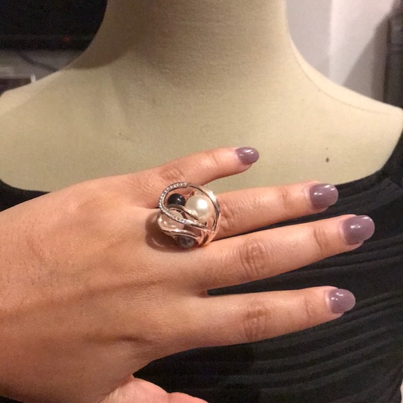 Ring - Picture 1 of 4